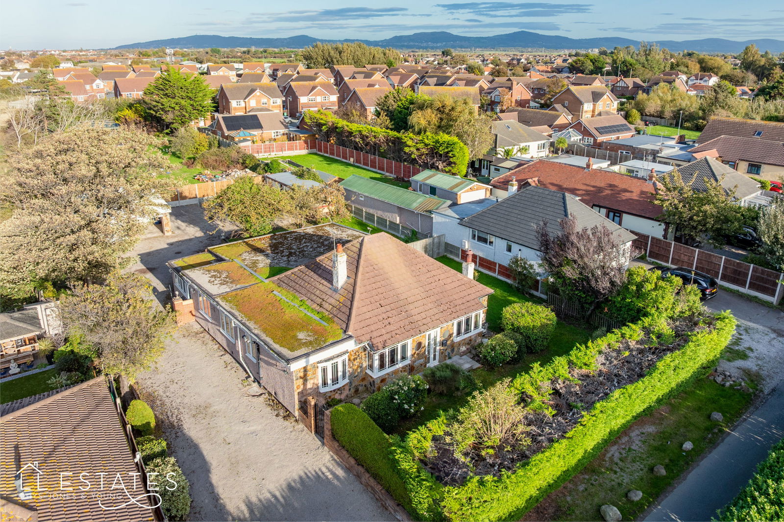 4 bed bungalow for sale in Morfa Avenue, Kinmel Bay  - Property Image 15