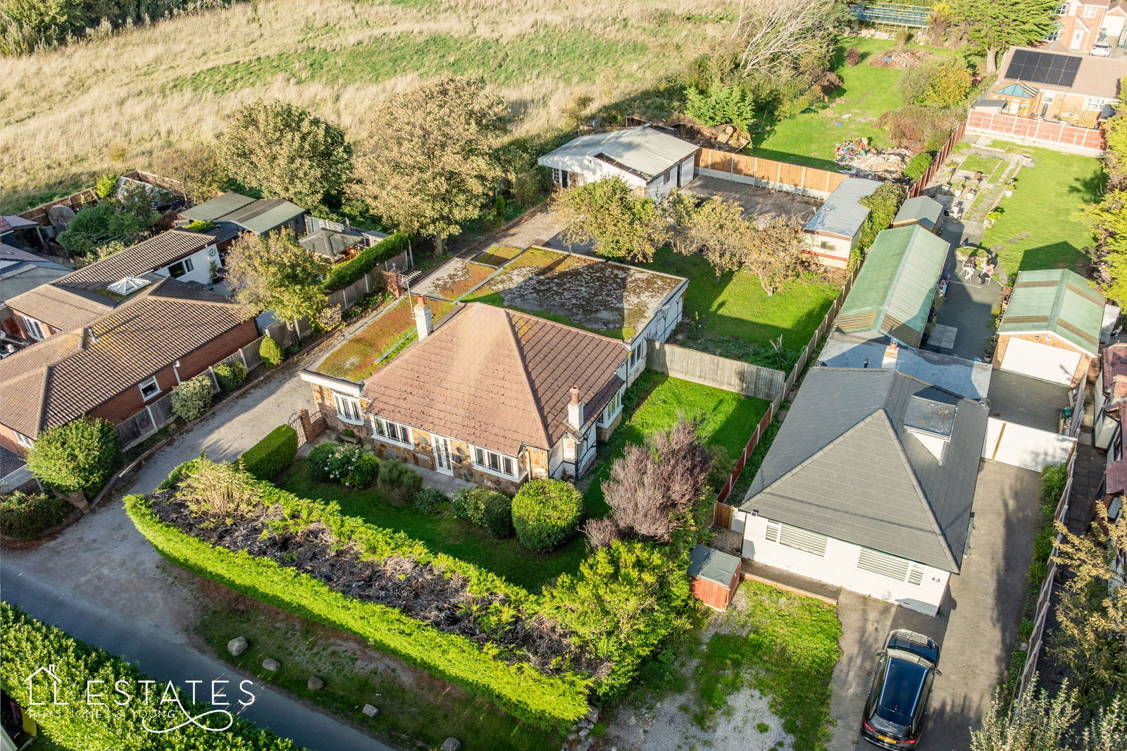 4 bed bungalow for sale in Morfa Avenue, Kinmel Bay, LL18
