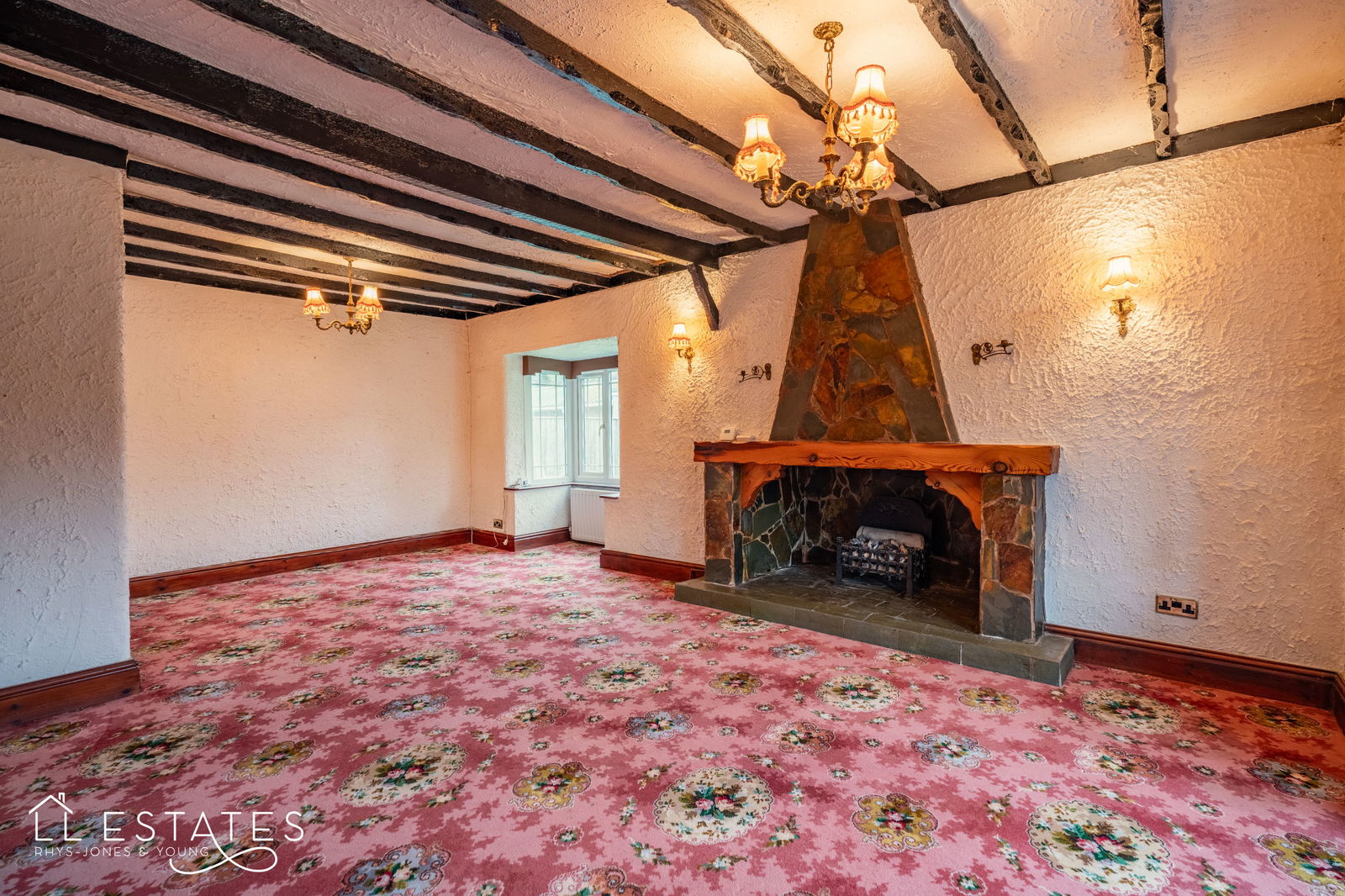 4 bed bungalow for sale in Morfa Avenue, Kinmel Bay  - Property Image 3