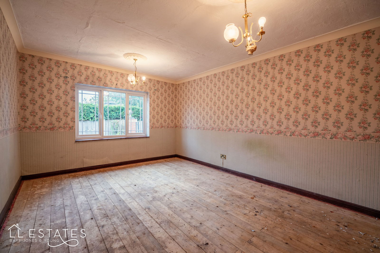 4 bed bungalow for sale in Morfa Avenue, Kinmel Bay  - Property Image 10