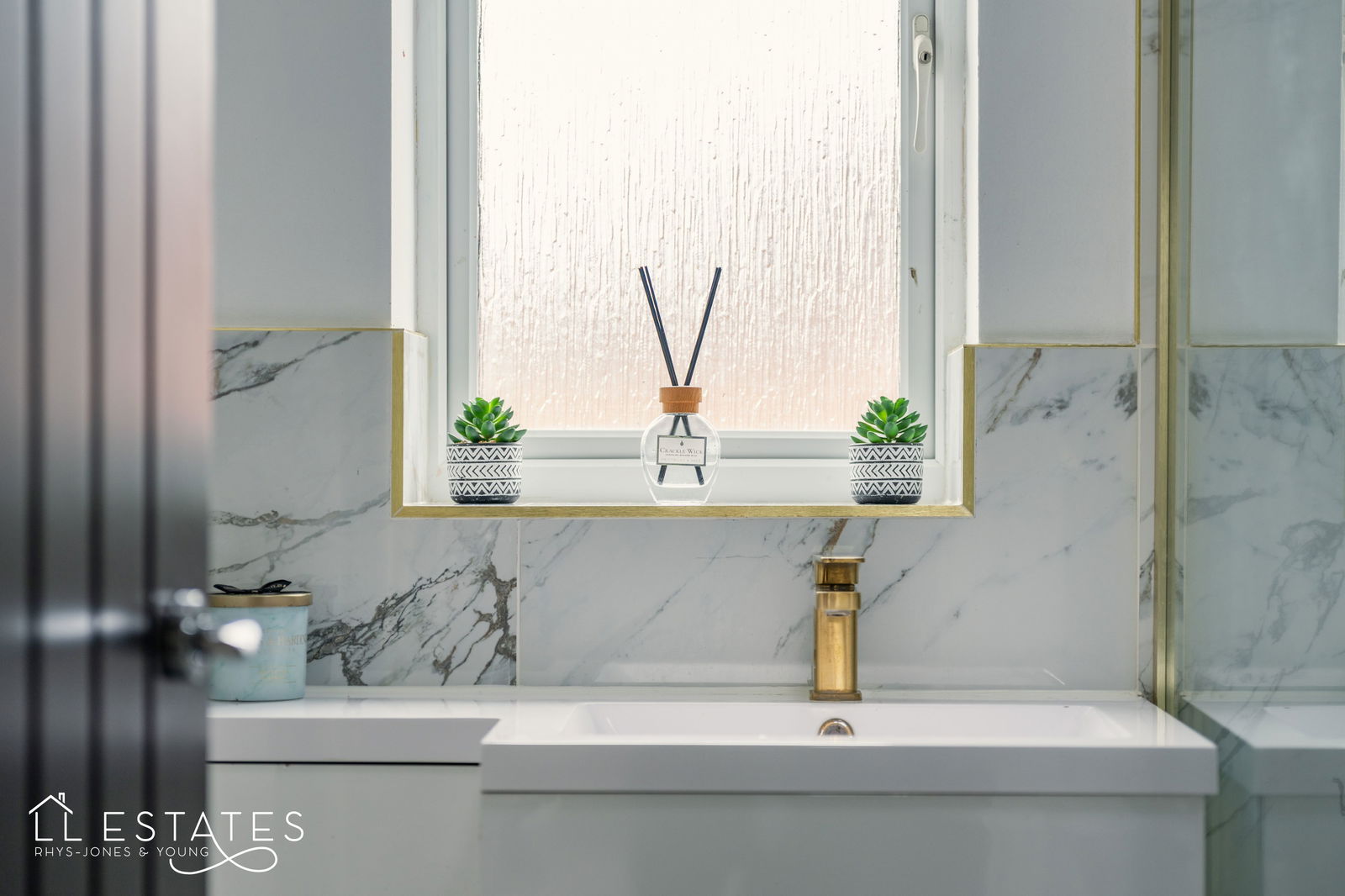 5 bed detached house for sale in Tan Y Coed, Prestatyn 10