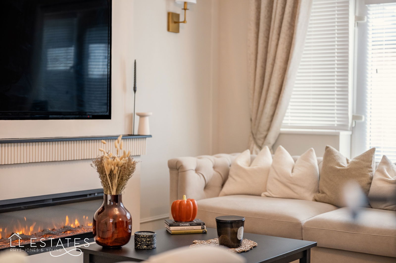 5 bed detached house for sale in Tan Y Coed, Prestatyn  - Property Image 3