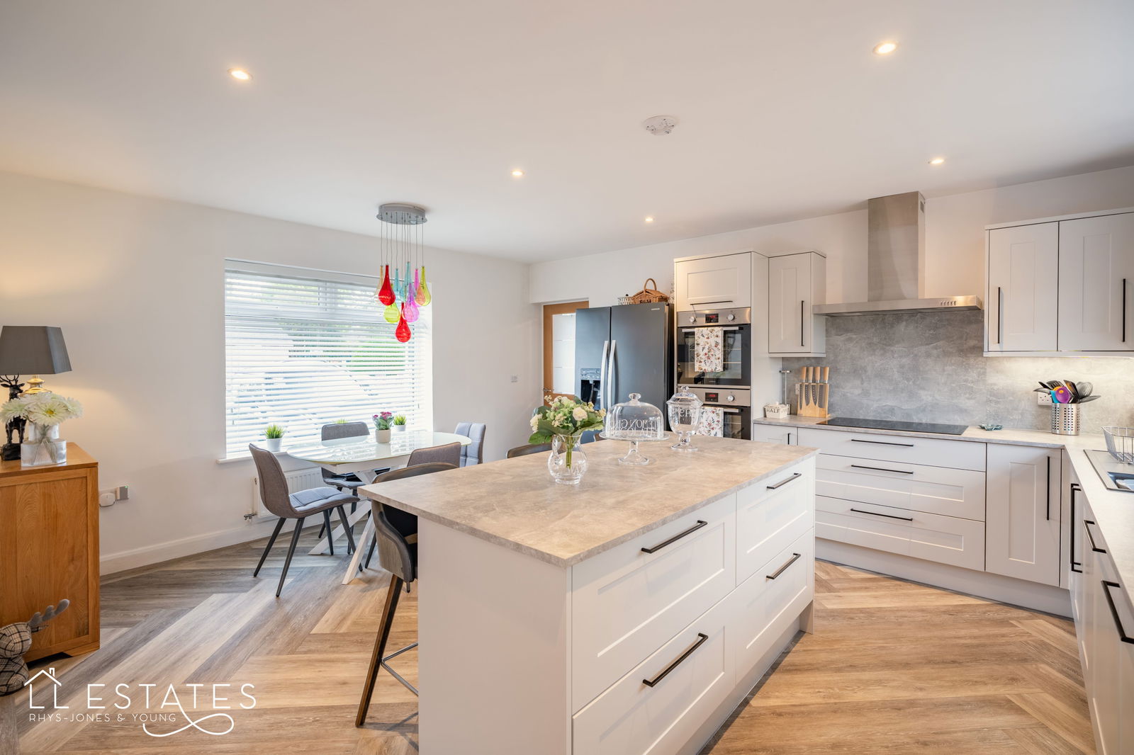 3 bed bungalow for sale in Ffordd Siarl, St. Asaph 2