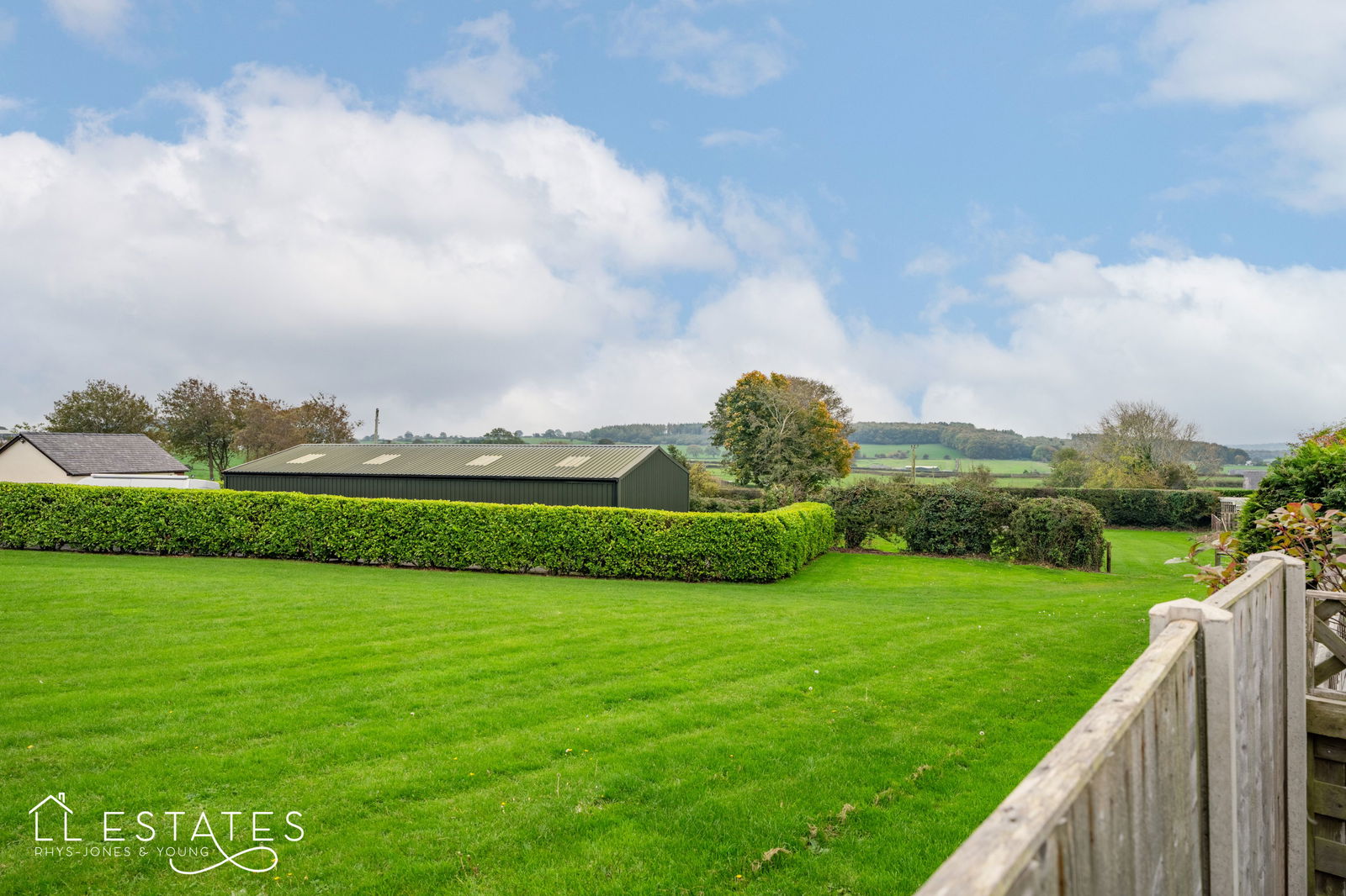 2 bed terraced house for sale in Sarn Road, Trelogan  - Property Image 10