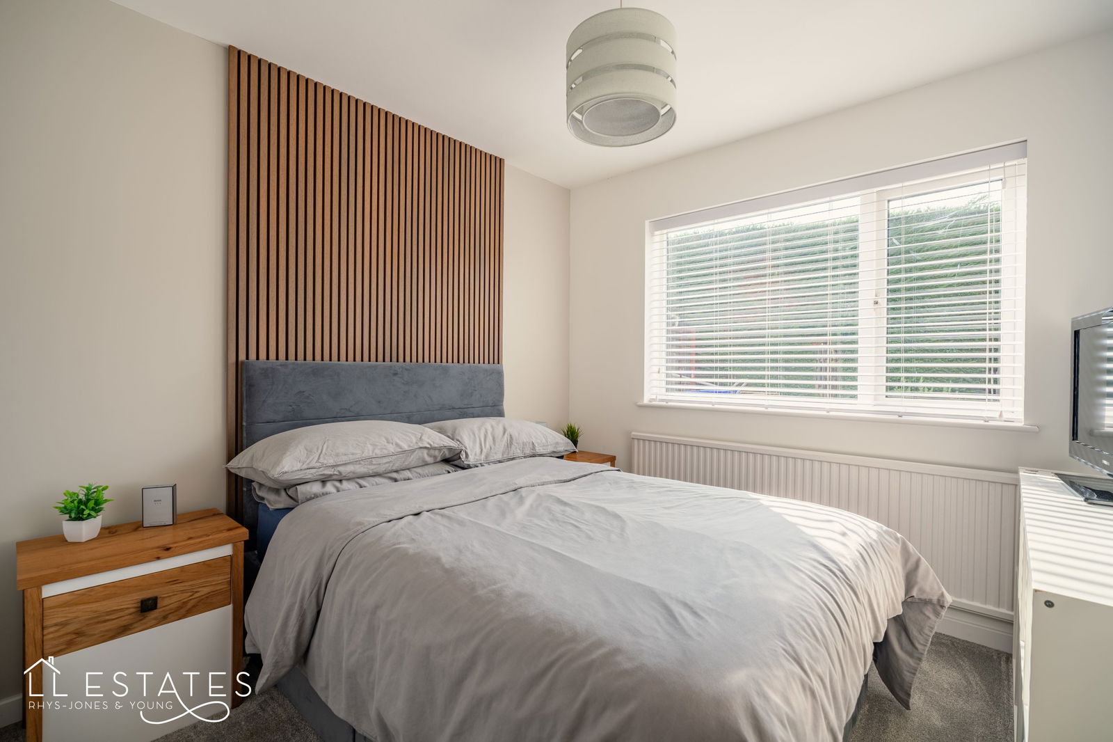 5 bed detached house for sale in Mount Road, St. Asaph  - Property Image 9