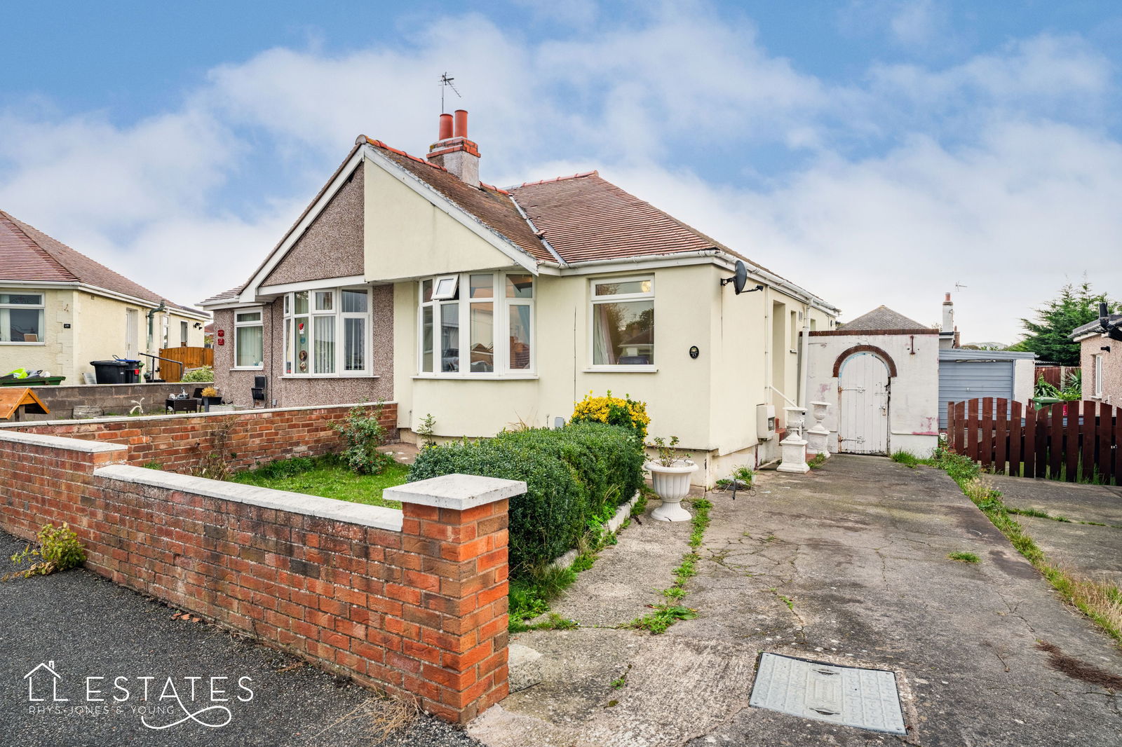 2 bed semi-detached bungalow for sale in Gwenarth Drive, Rhyl  - Property Image 1