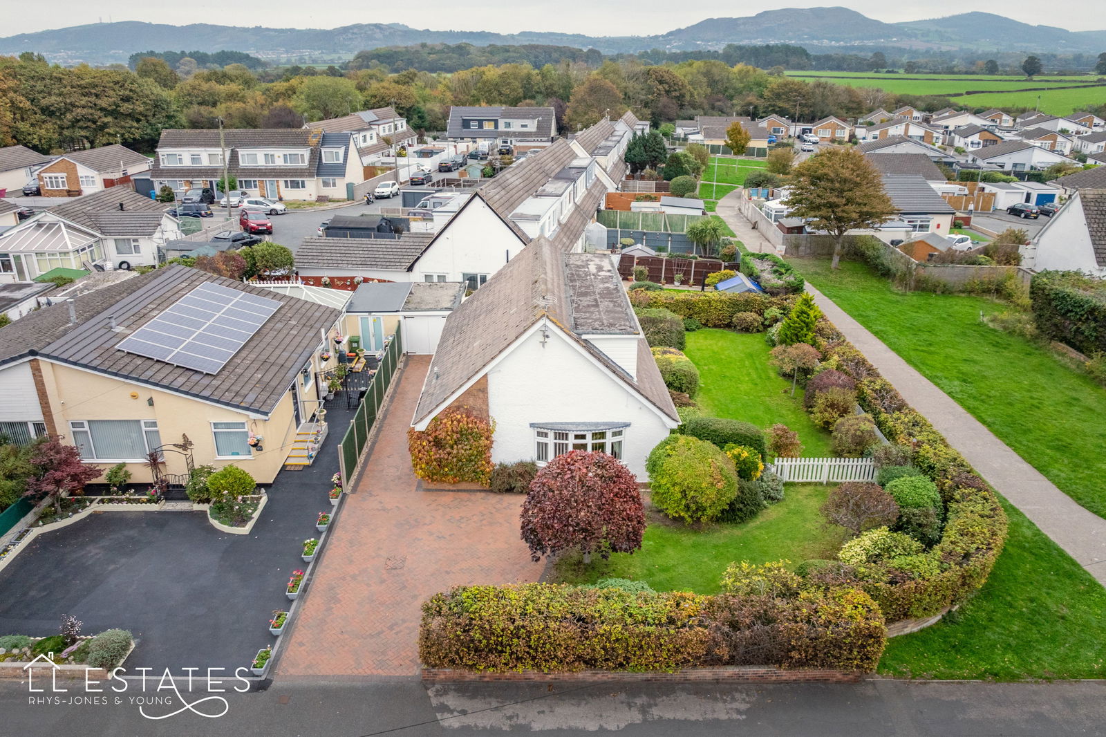 4 bed detached house for sale in Bryn Cwnin Road, Rhyl  - Property Image 2