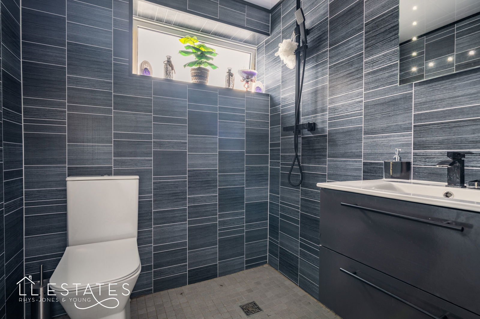 3 bed semi-detached bungalow for sale in Plastirion, Abergele 6