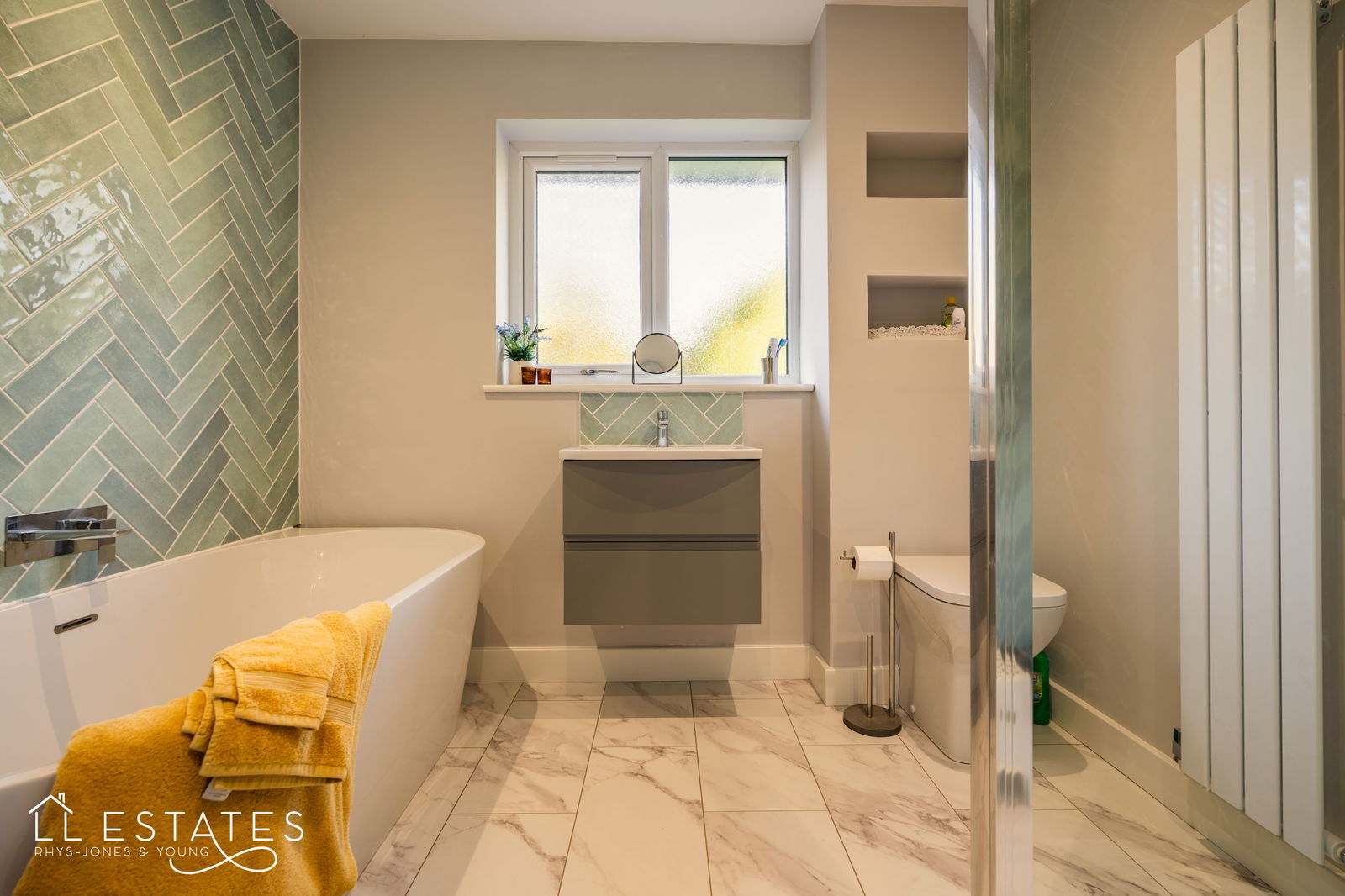 3 bed bungalow for sale in Rhodfa Cregyn, Abergele  - Property Image 8