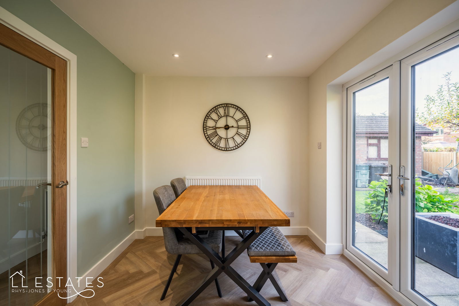 3 bed bungalow for sale in Rhodfa Cregyn, Abergele  - Property Image 5