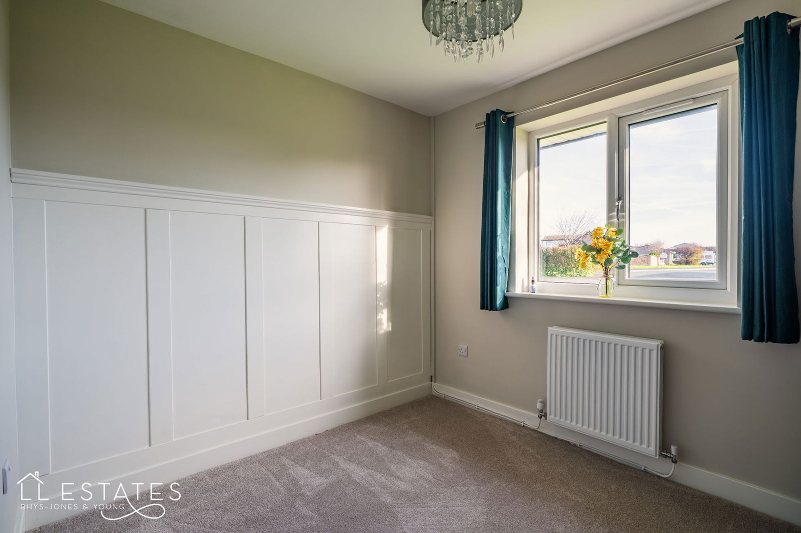 3 bed bungalow for sale in Rhodfa Cregyn, Abergele 10