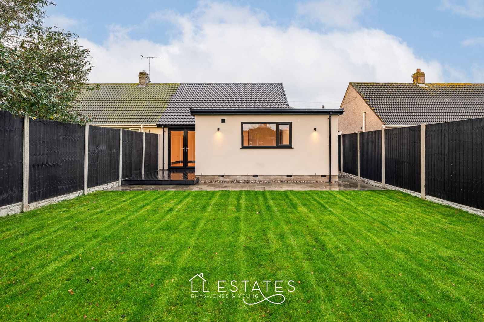 2 bed semi-detached bungalow for sale in Seabank Drive, Prestatyn 11