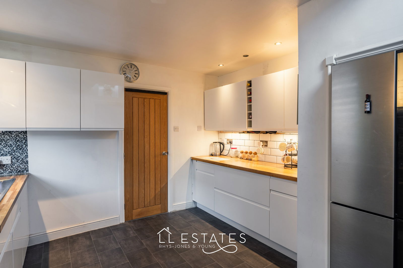 4 bed end of terrace house for sale in Butterton Road, Rhyl 3