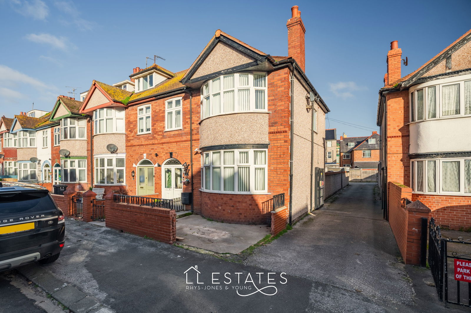 4 bed end of terrace house for sale in Butterton Road, Rhyl  - Property Image 1