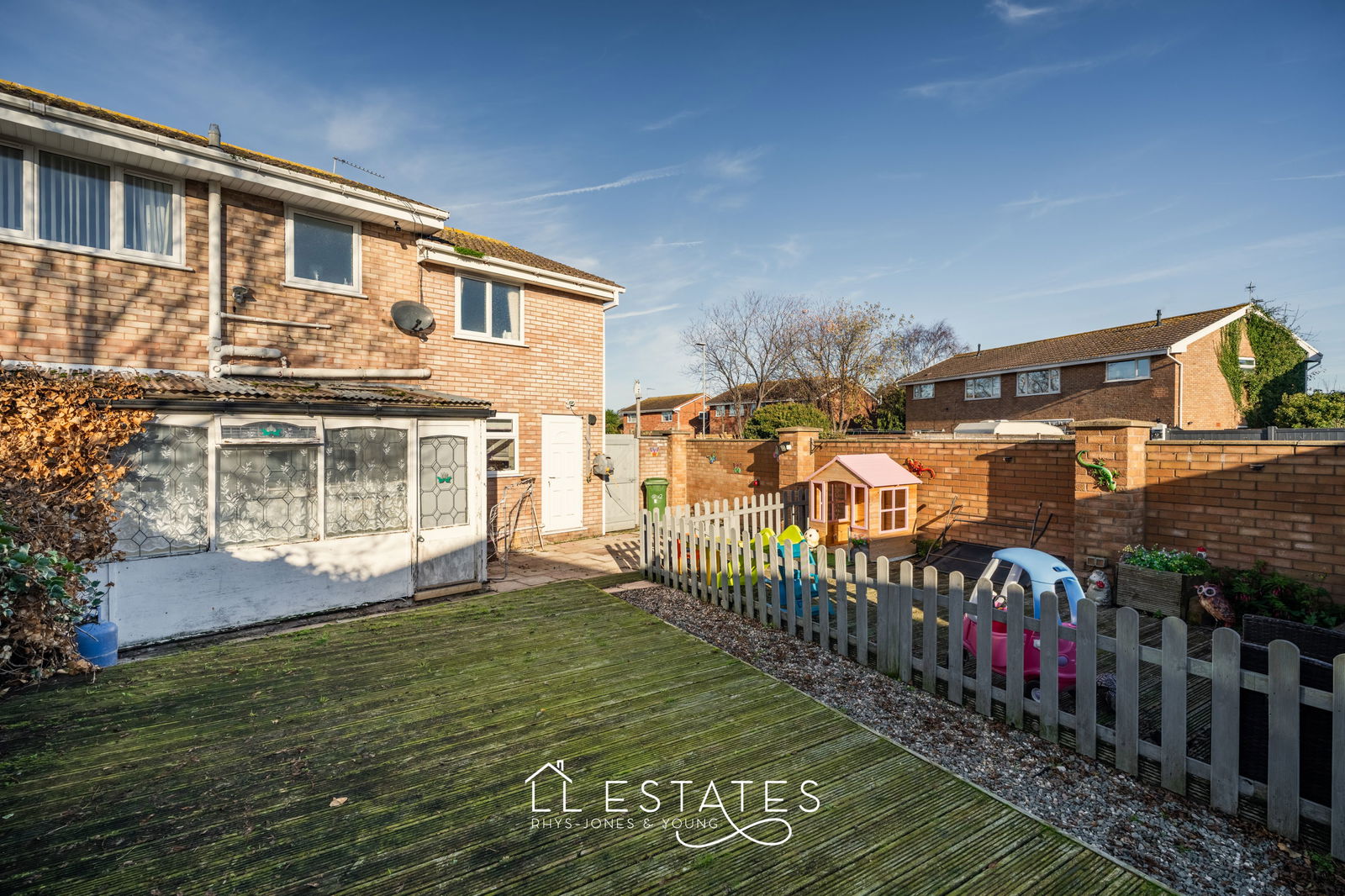 4 bed semi-detached house for sale in Lon Tilsli, Prestatyn 8