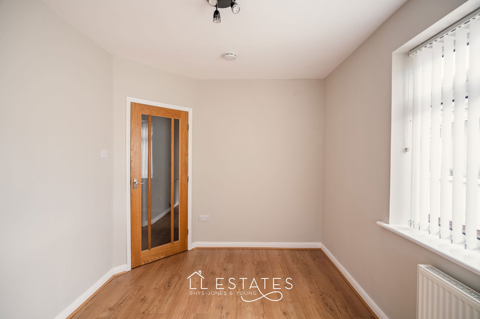 3 bed bungalow for sale in Patrick Avenue, Rhyl 3