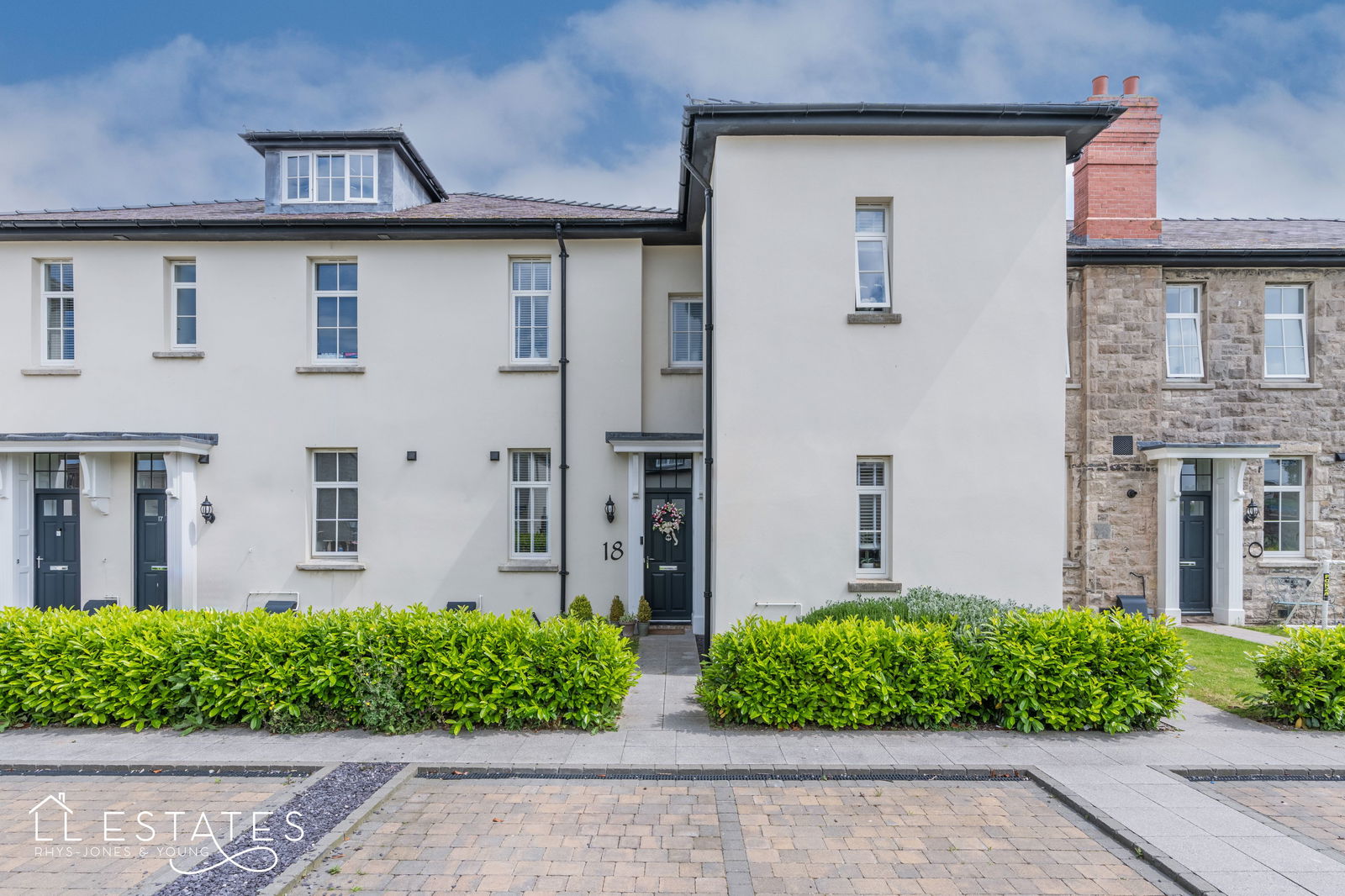 3 bed terraced house for sale in Rhodfa Tegid, St. Asaph  - Property Image 1