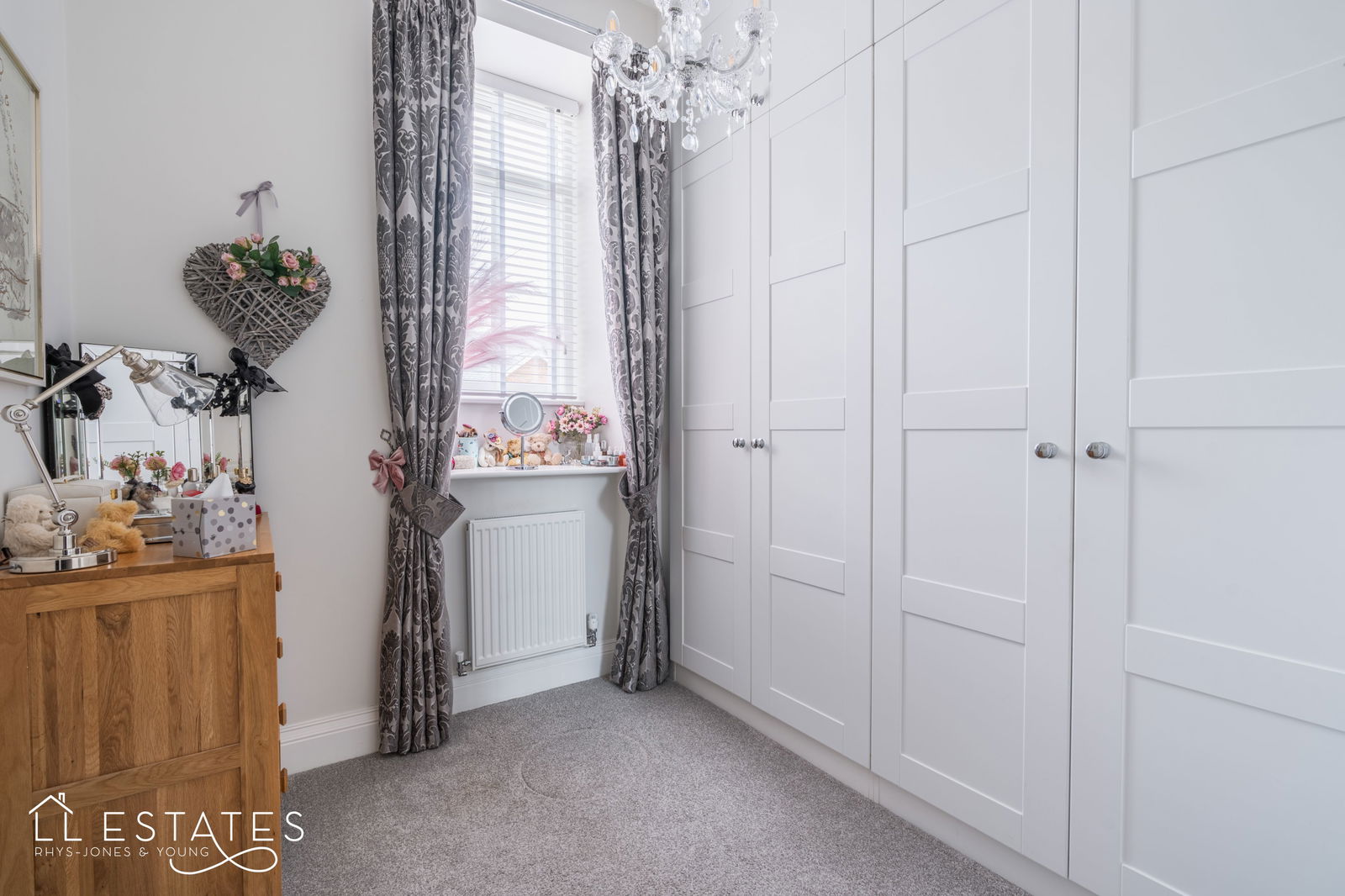 3 bed terraced house for sale in Rhodfa Tegid, St. Asaph 9