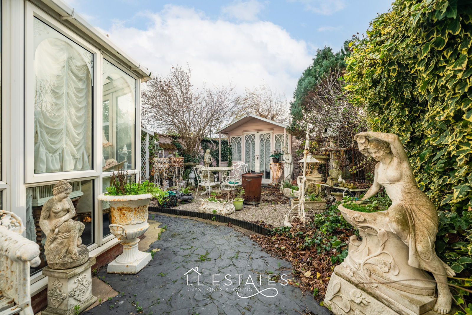 2 bed detached house for sale in Heol Y Fedwen, Belgrano 9