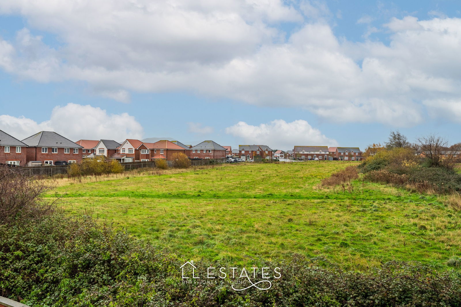 3 bed semi-detached house for sale in Rhodfa Maes Hir, Rhyl 10