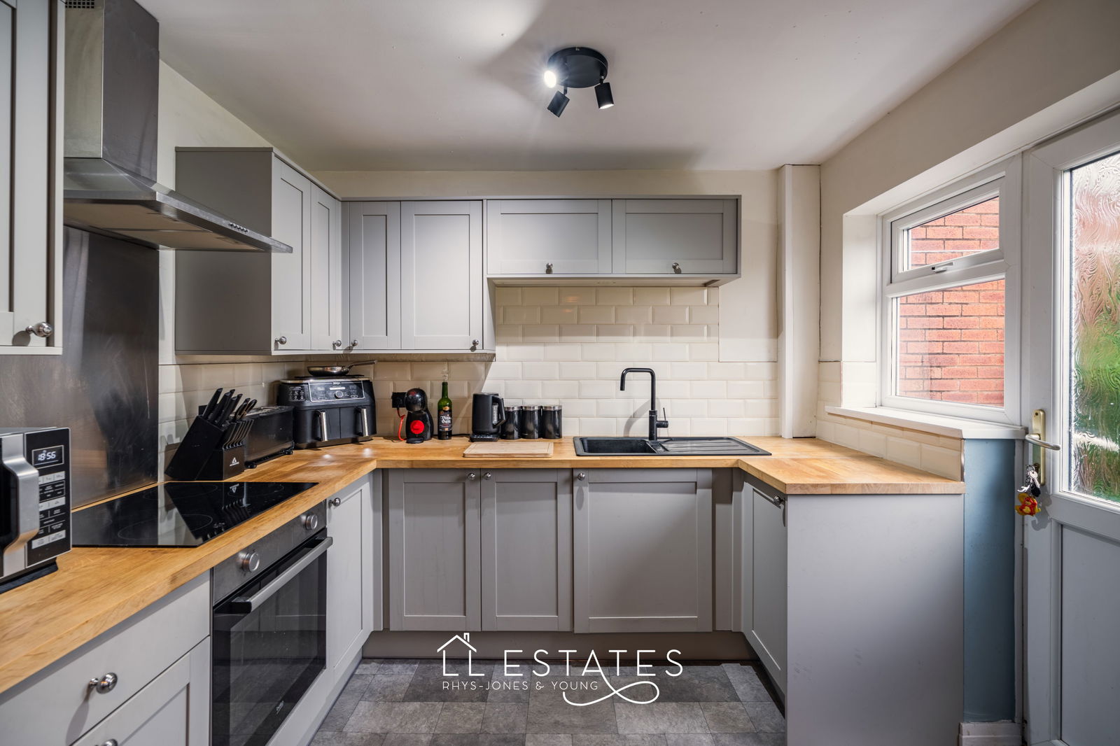 3 bed semi-detached house for sale in Rhodfa Maes Hir, Rhyl 2