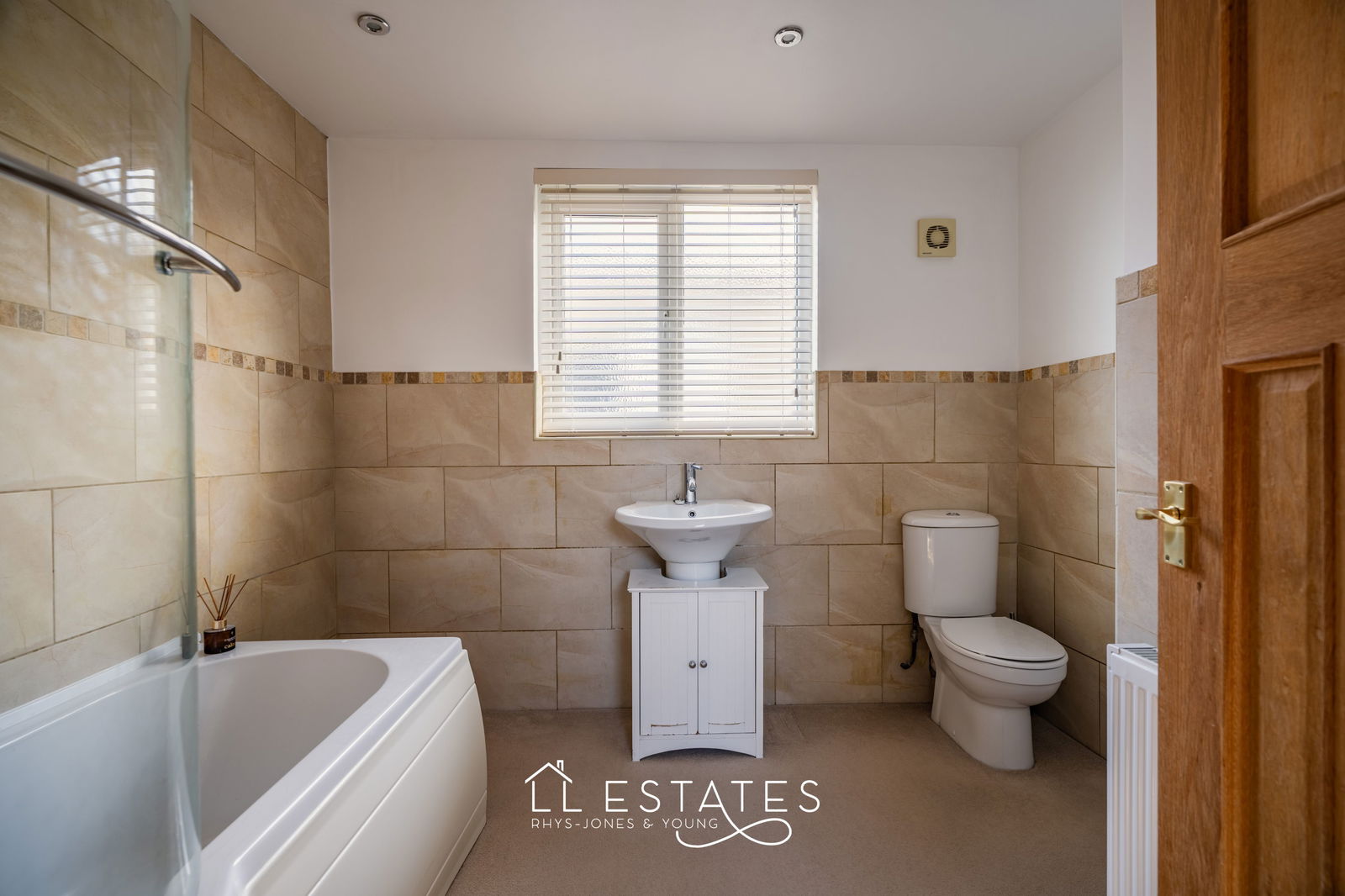 4 bed detached house for sale, Trelogan  - Property Image 10