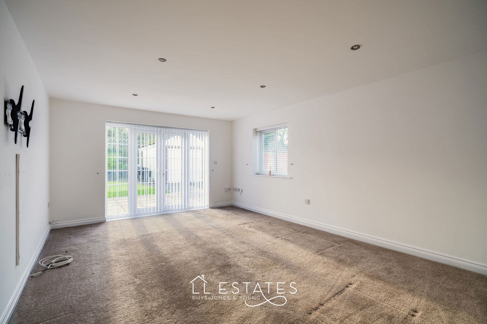 4 bed detached house for sale, Trelogan  - Property Image 3