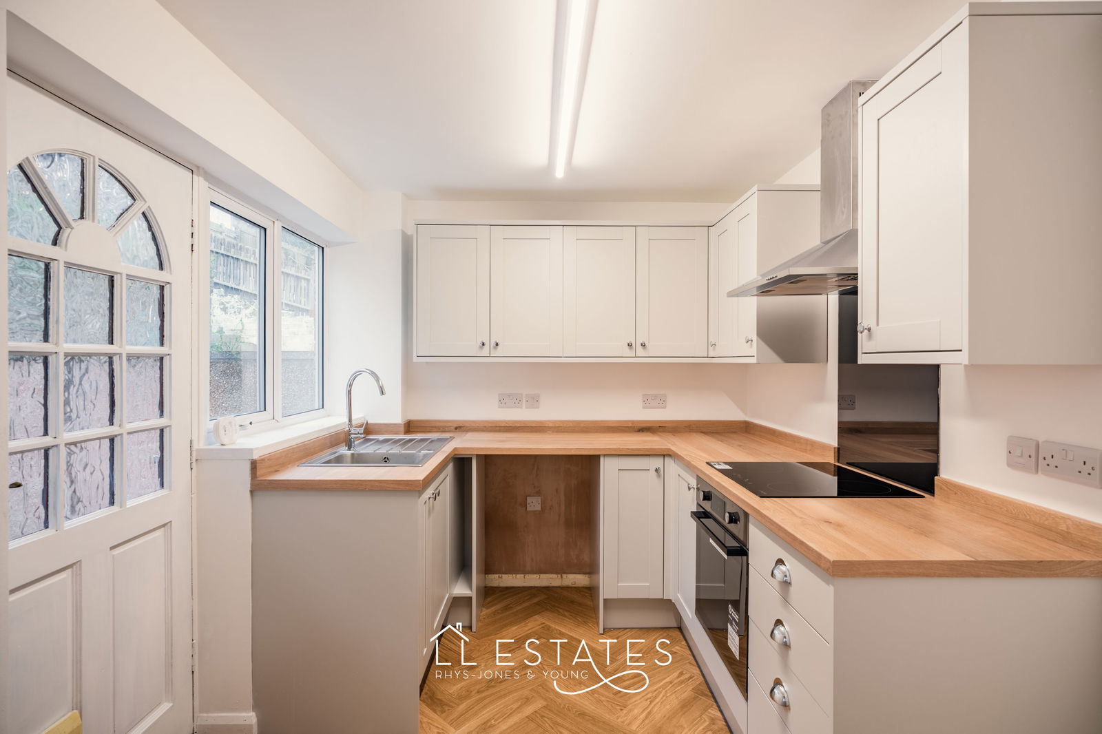 3 bed semi-detached house for sale in Ormeside, Penrhynside 2