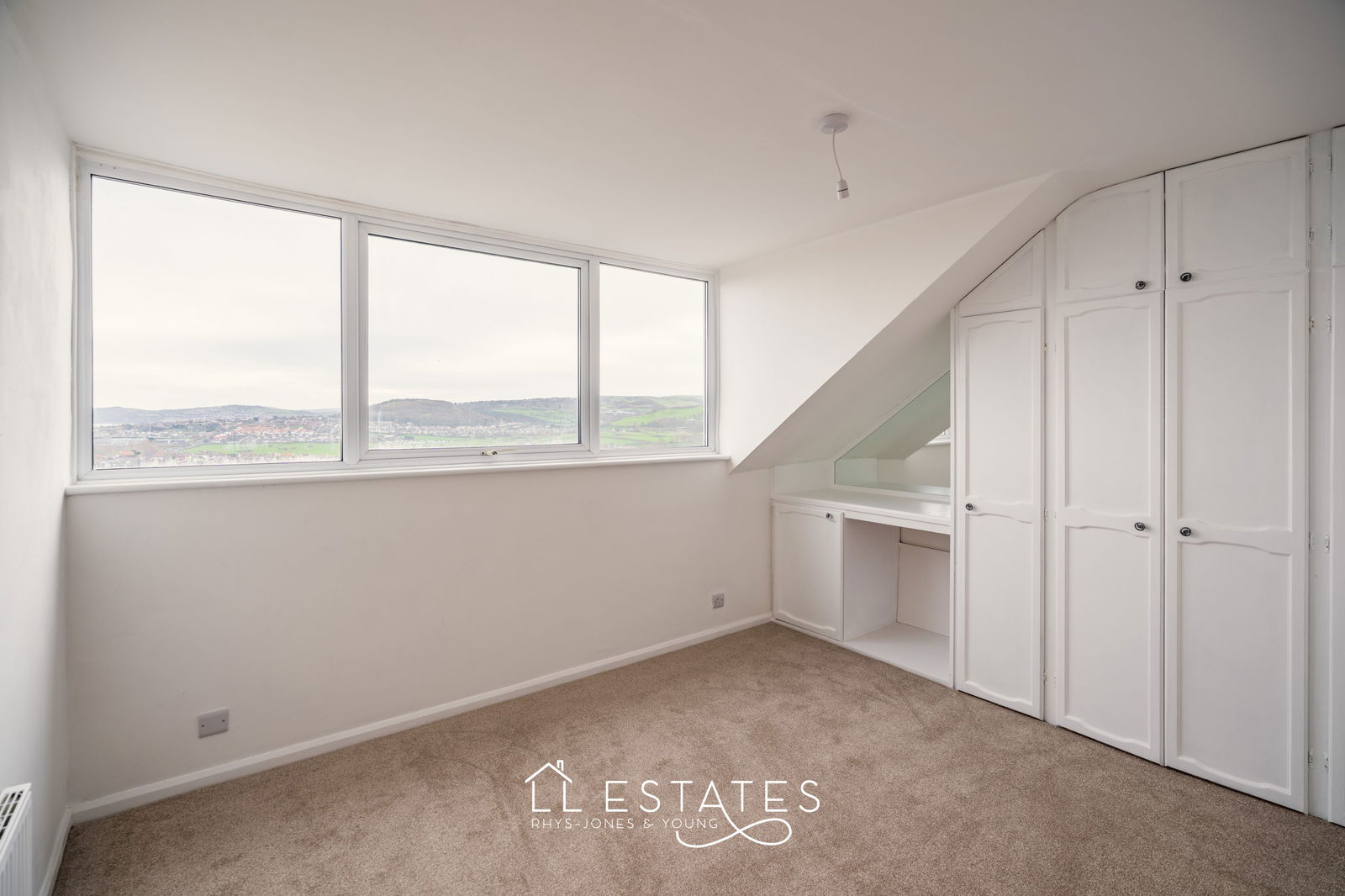 3 bed semi-detached house for sale in Ormeside, Penrhynside 8