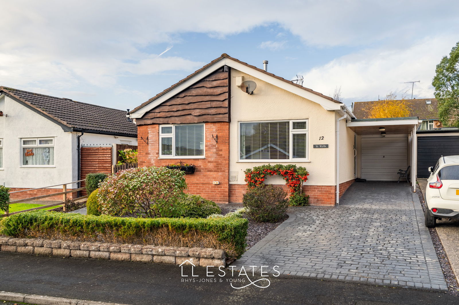 2 bed bungalow for sale in Garwyn Avenue, Prestatyn, LL19