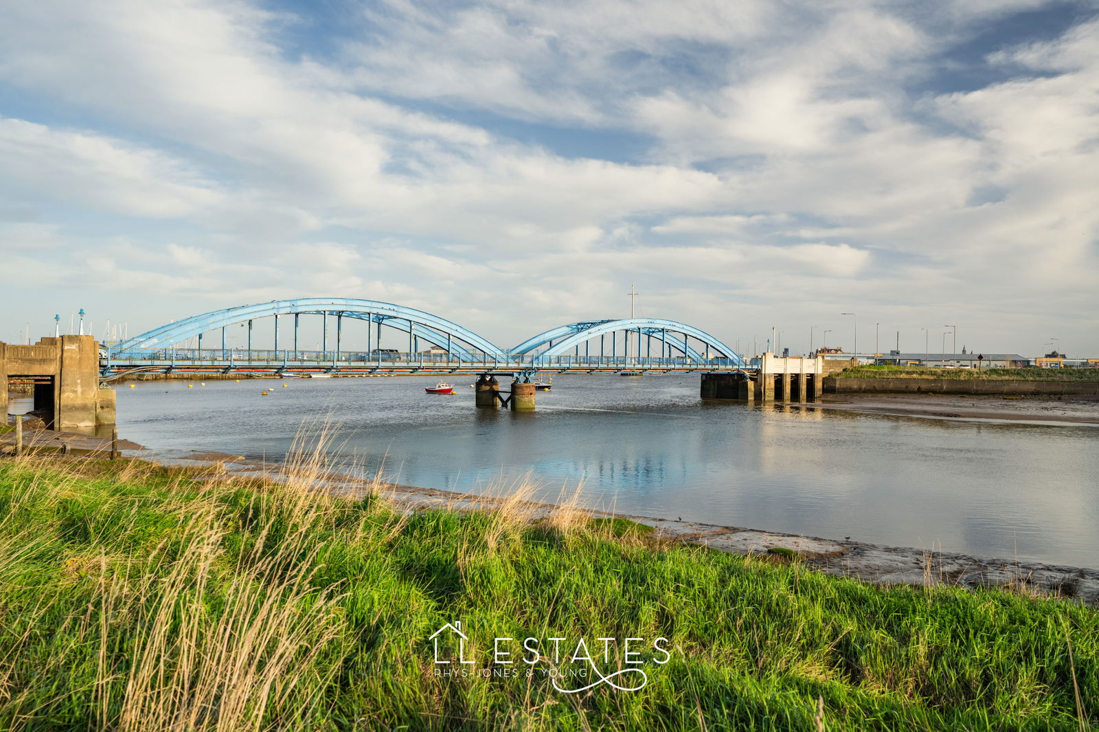 4 bed apartment for sale in Old Foryd Road, Rhyl  - Property Image 2