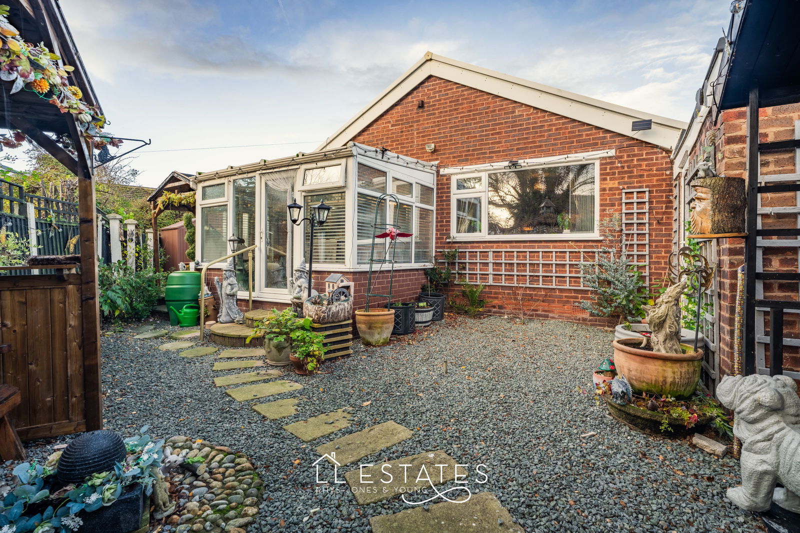 3 bed bungalow for sale in Denbigh Circle, Kinmel Bay  - Property Image 11