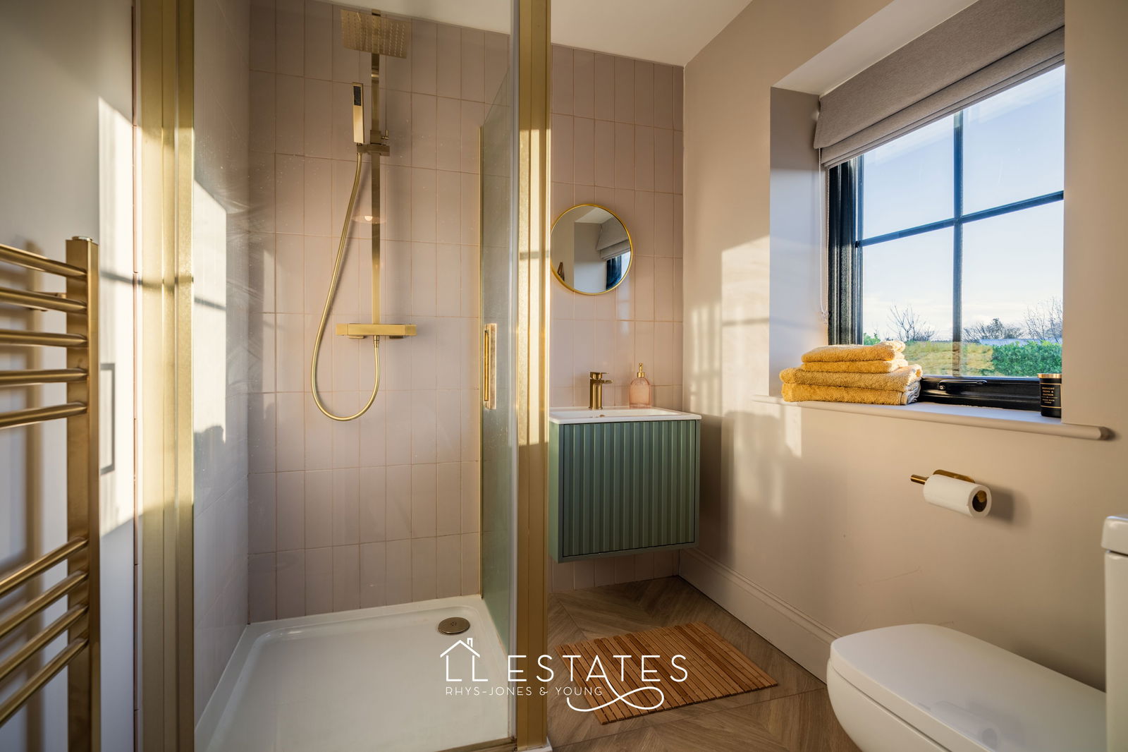 5 bed detached house for sale, Lloc 17