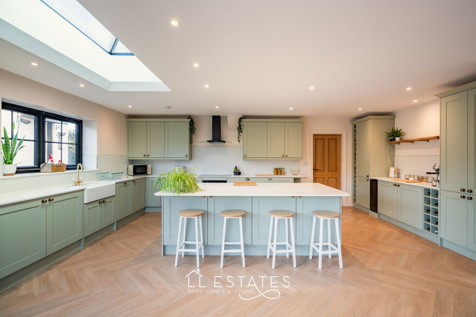 5 bed detached house for sale, Lloc 5