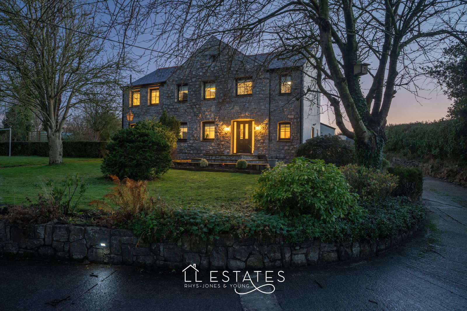 5 bed detached house for sale, Lloc  - Property Image 1