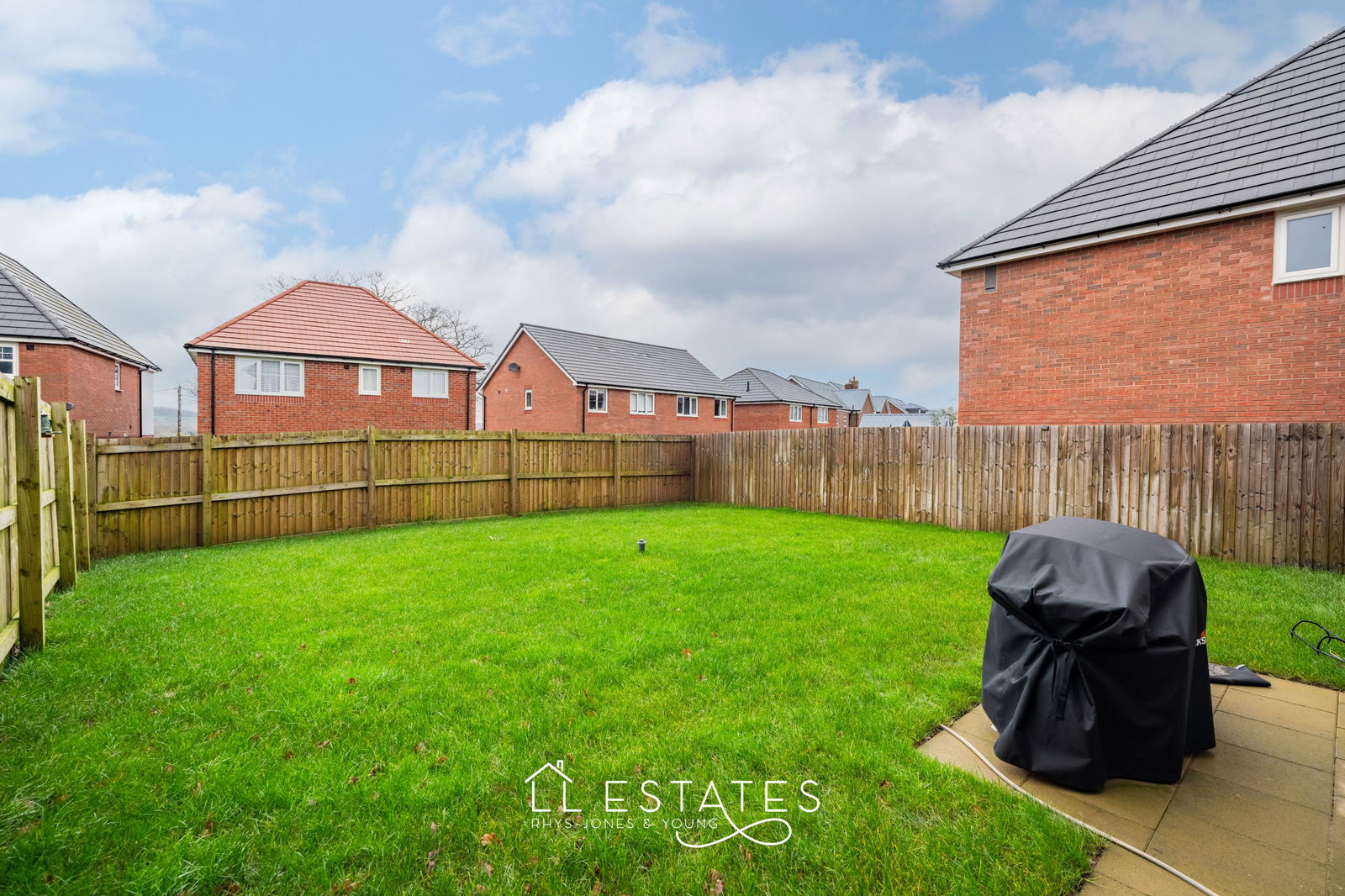 3 bed detached house for sale in Rhodfa'r Gydlifiad, St Asaph , LL17 0FB 12