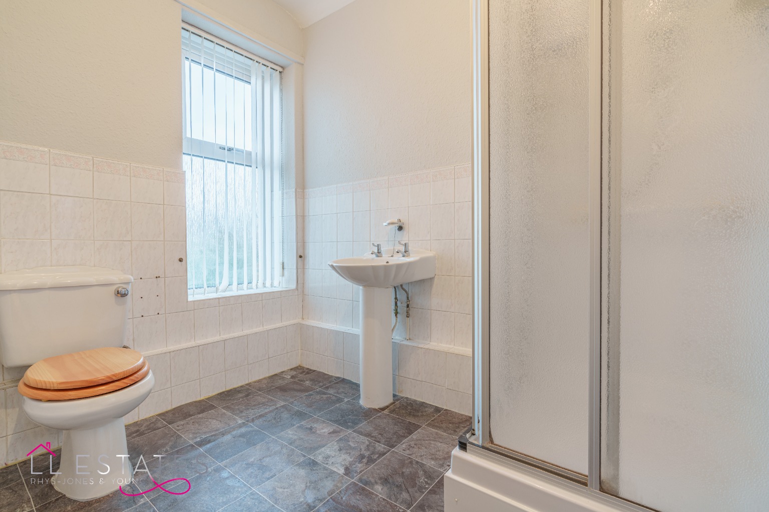 2 bed semi-detached house for sale in Main Road, Flintshire  - Property Image 13