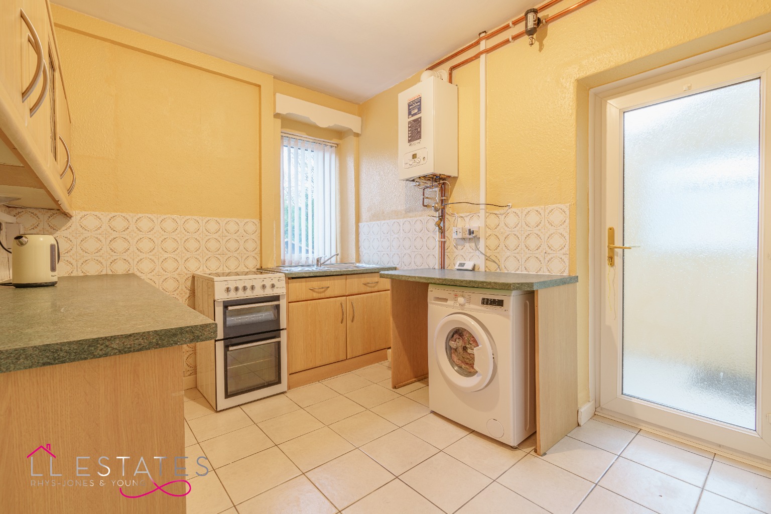 2 bed semi-detached house for sale in Main Road, Flintshire  - Property Image 7