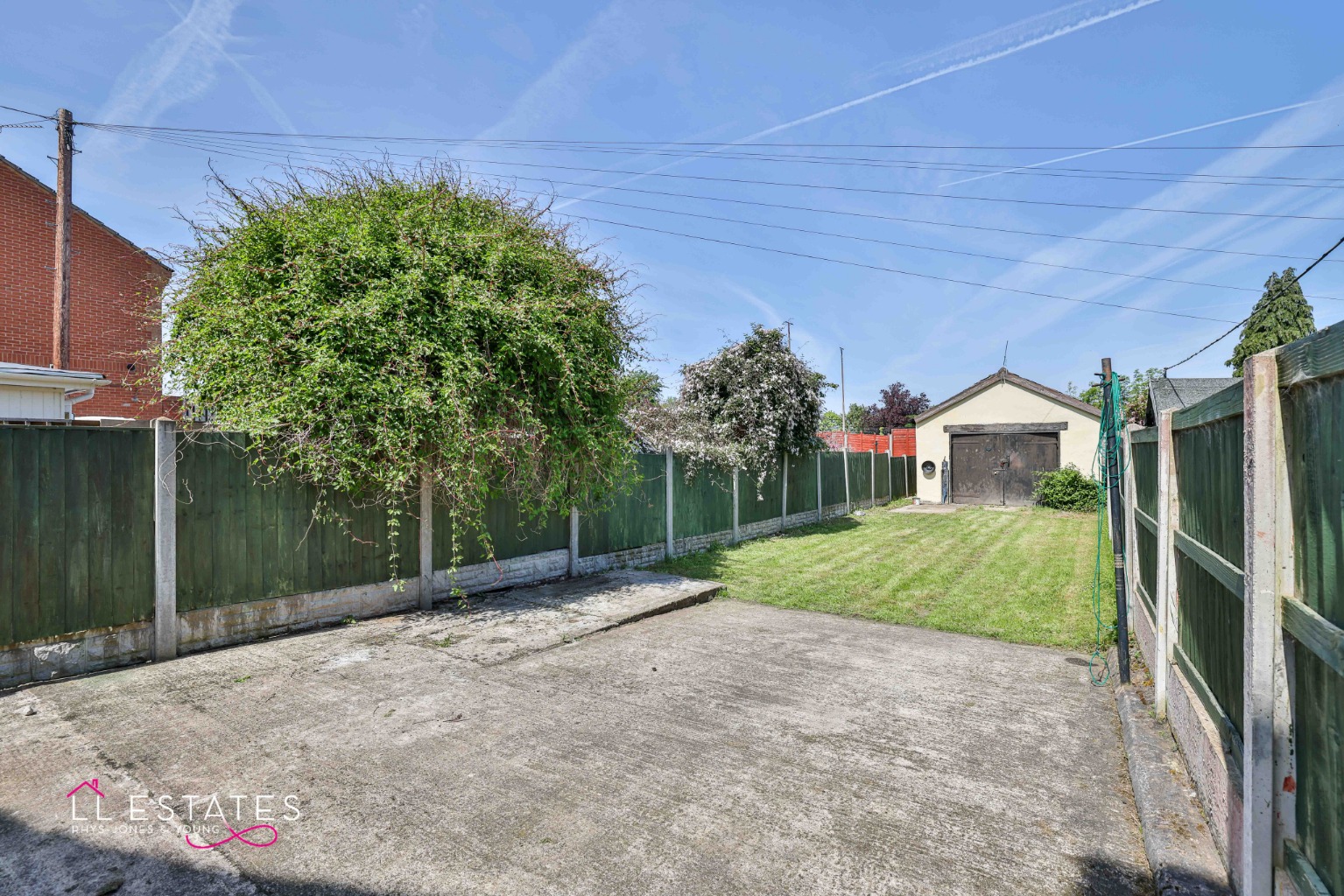 3 bed semi-detached house for sale in Main Road, Flintshire  - Property Image 9