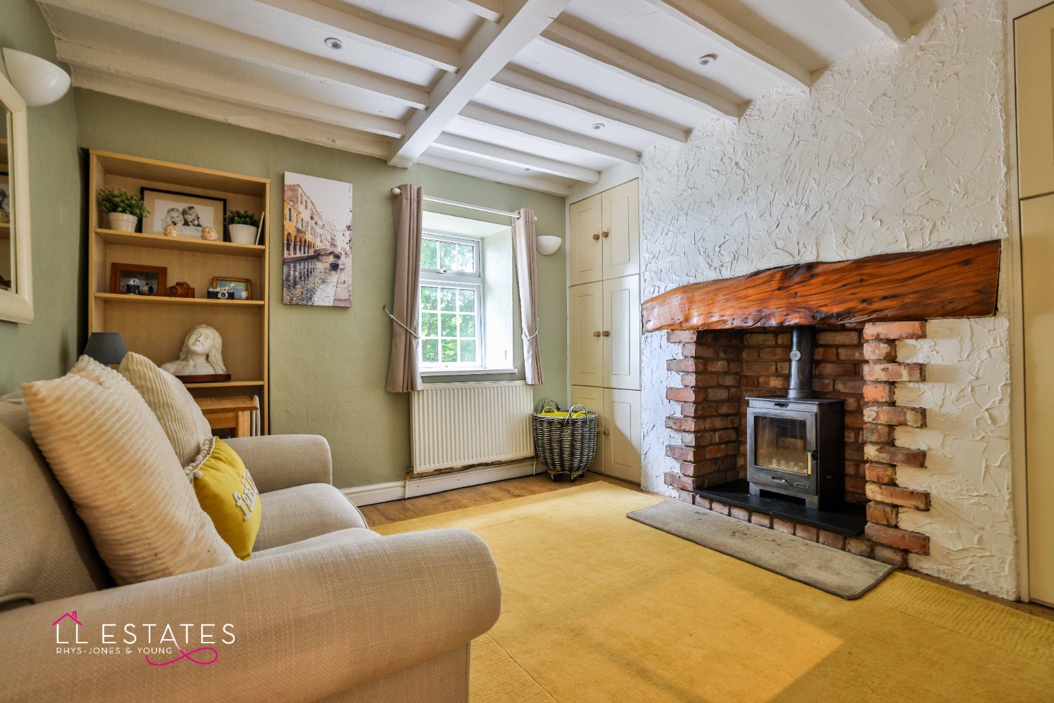 3 bed detached house for sale, Denbighshire  - Property Image 3