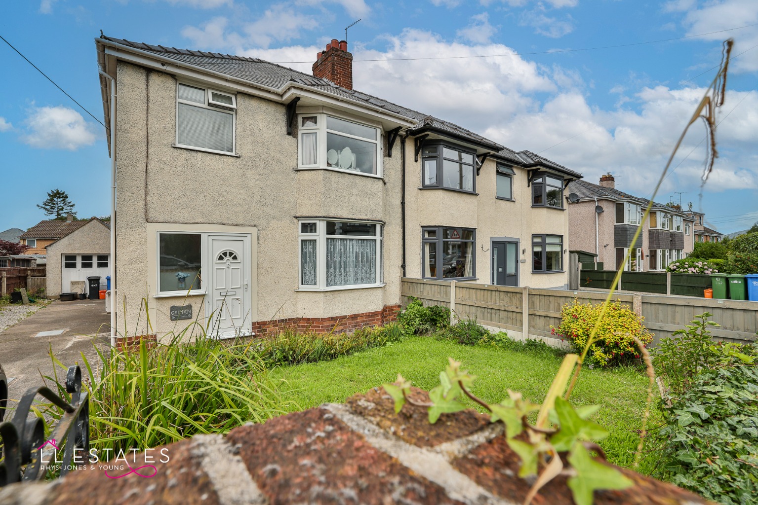 3 bed semi-detached house for sale in Bryn Gobaith, St. Asaph  - Property Image 1