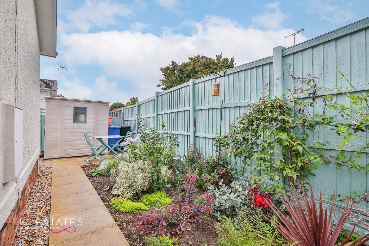 2 bed park home for sale in St James Drive, Prestatyn  - Property Image 8