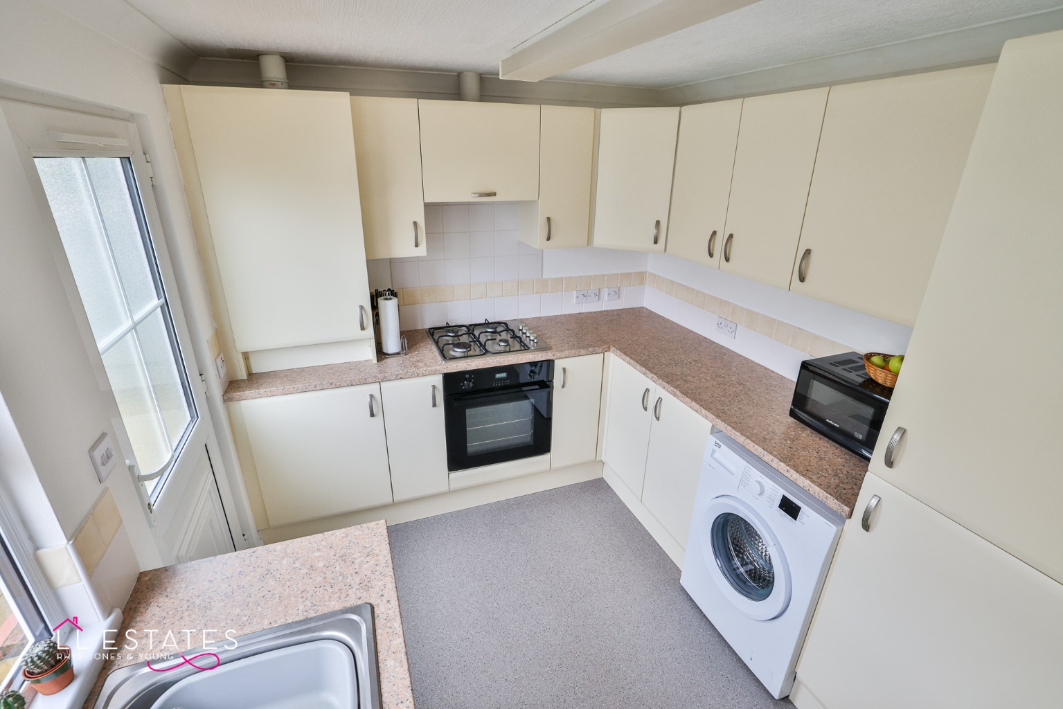 2 bed park home for sale in St James Drive, Prestatyn  - Property Image 2