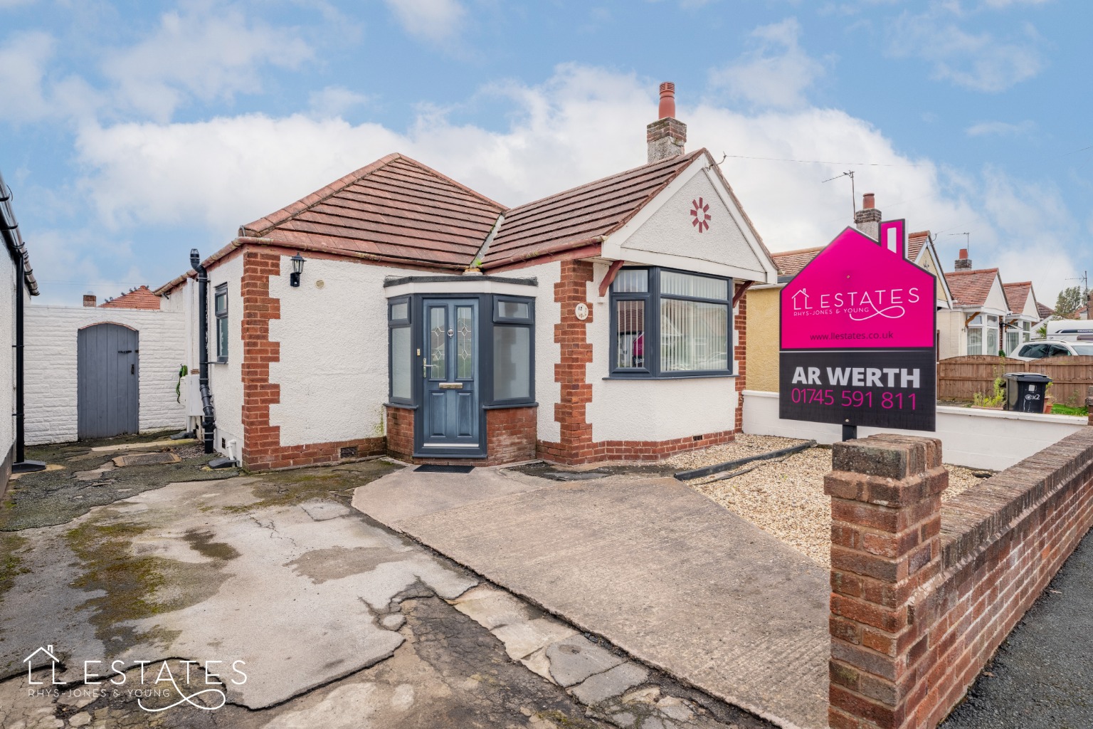 2 bed detached bungalow for sale in Bryn Coed Park, Rhyl  - Property Image 1