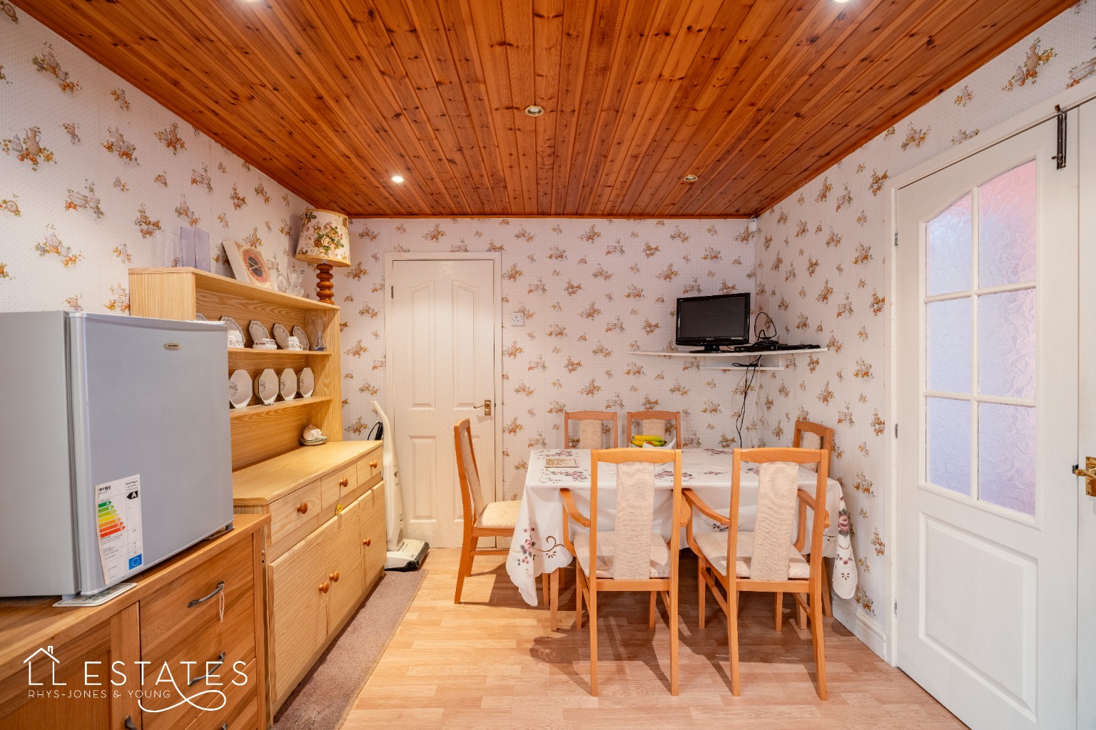 3 bed detached bungalow for sale in Maes Bedwen, Rhyl  - Property Image 3