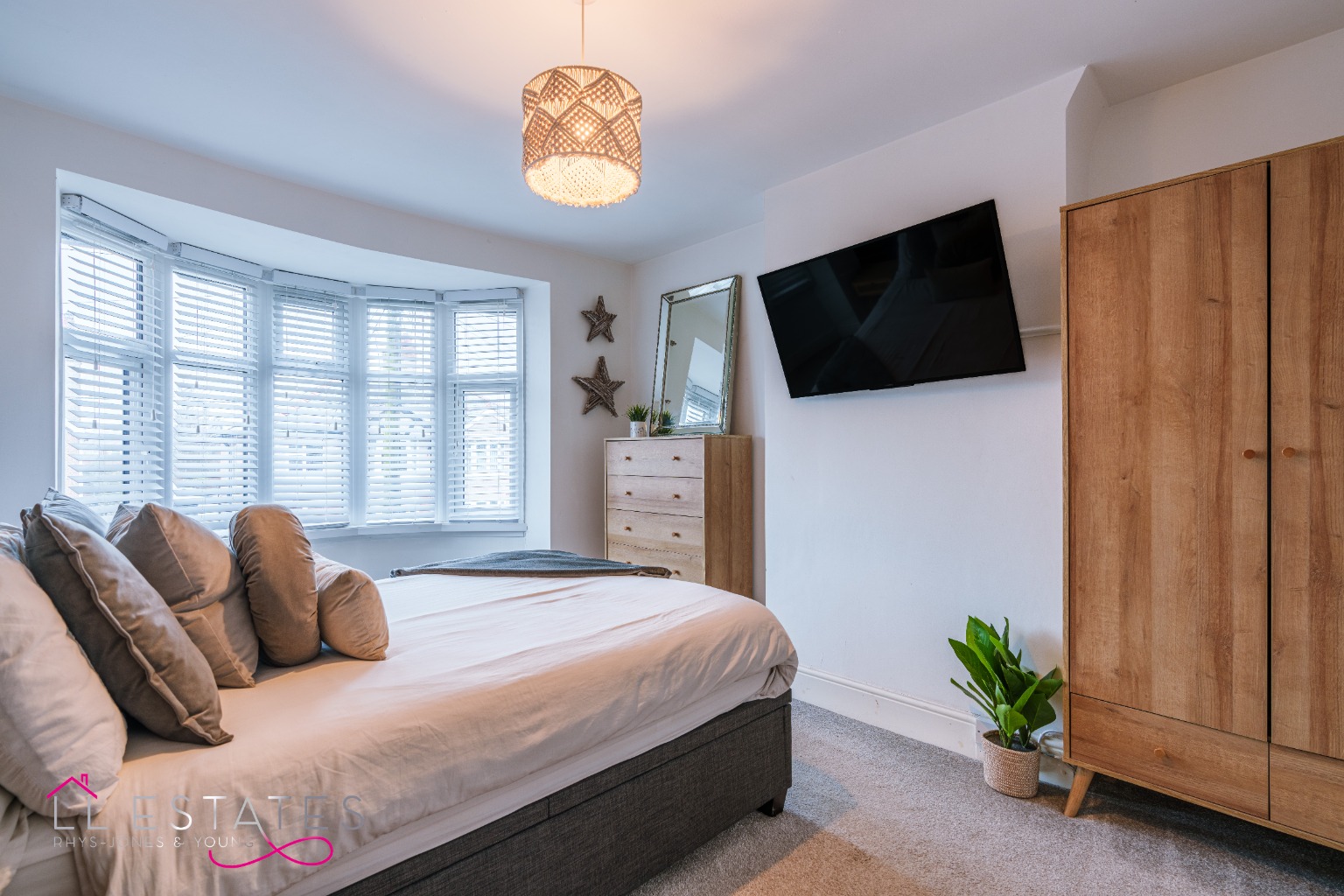 3 bed semi-detached house for sale in Princes Park  - Property Image 10