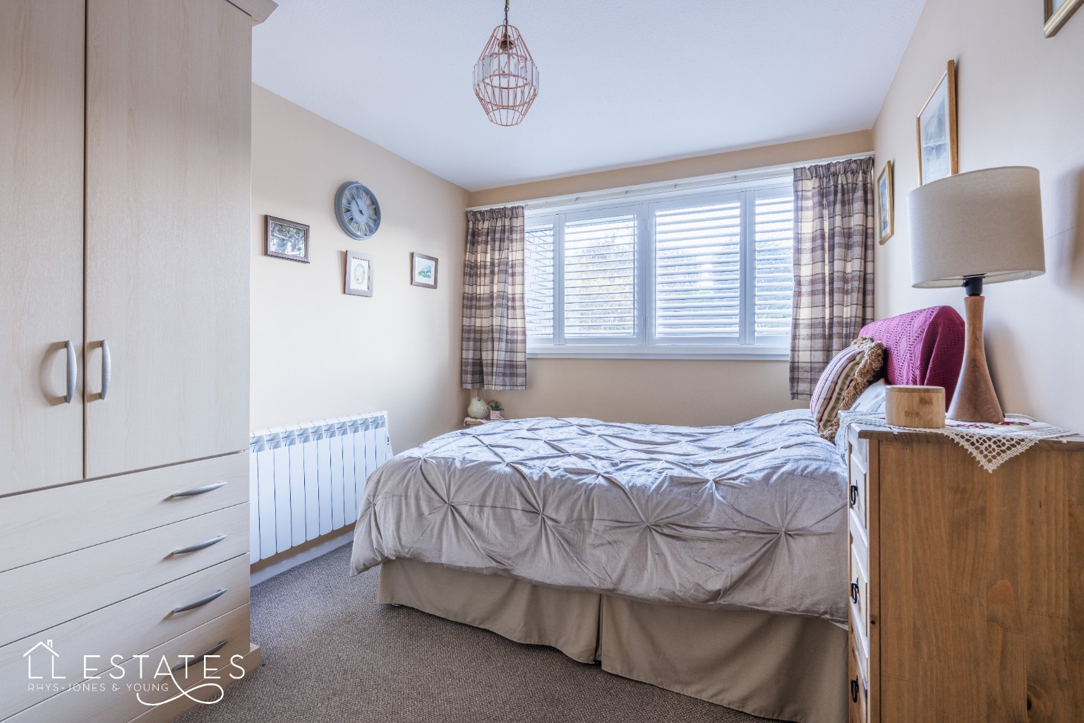 2 bed ground floor maisonette for sale in Glendower Court, Rhyl  - Property Image 9