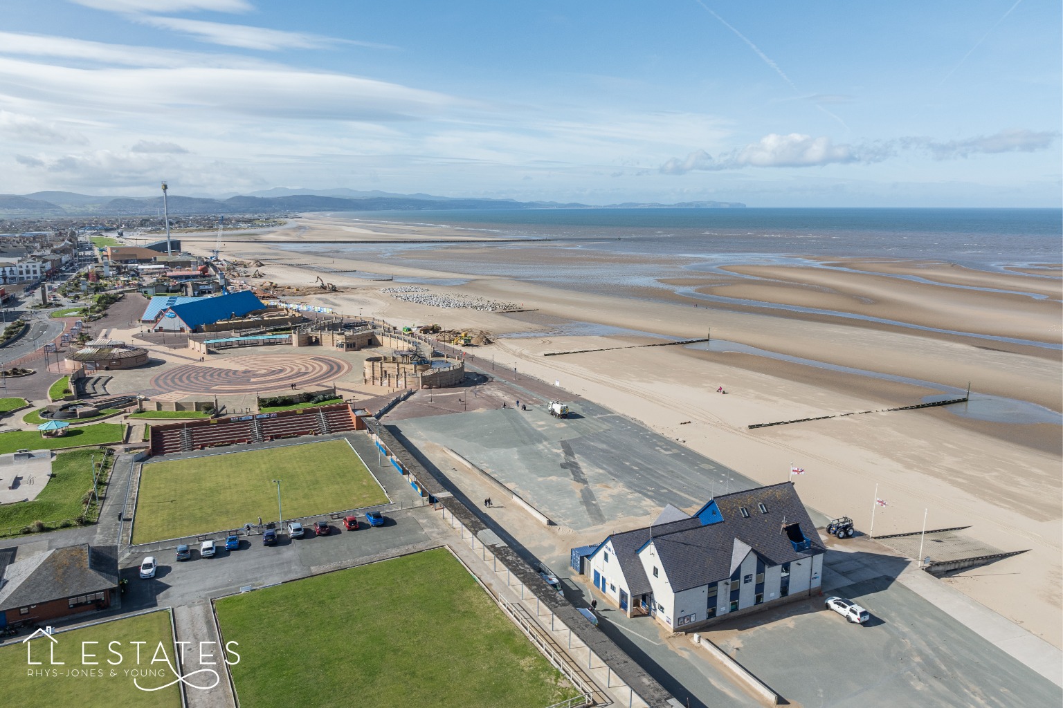 2 bed ground floor maisonette for sale in Glendower Court, Rhyl  - Property Image 2