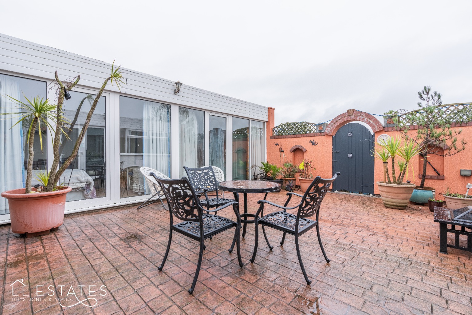 4 bed detached bungalow for sale in Beach Road East, Prestatyn  - Property Image 14