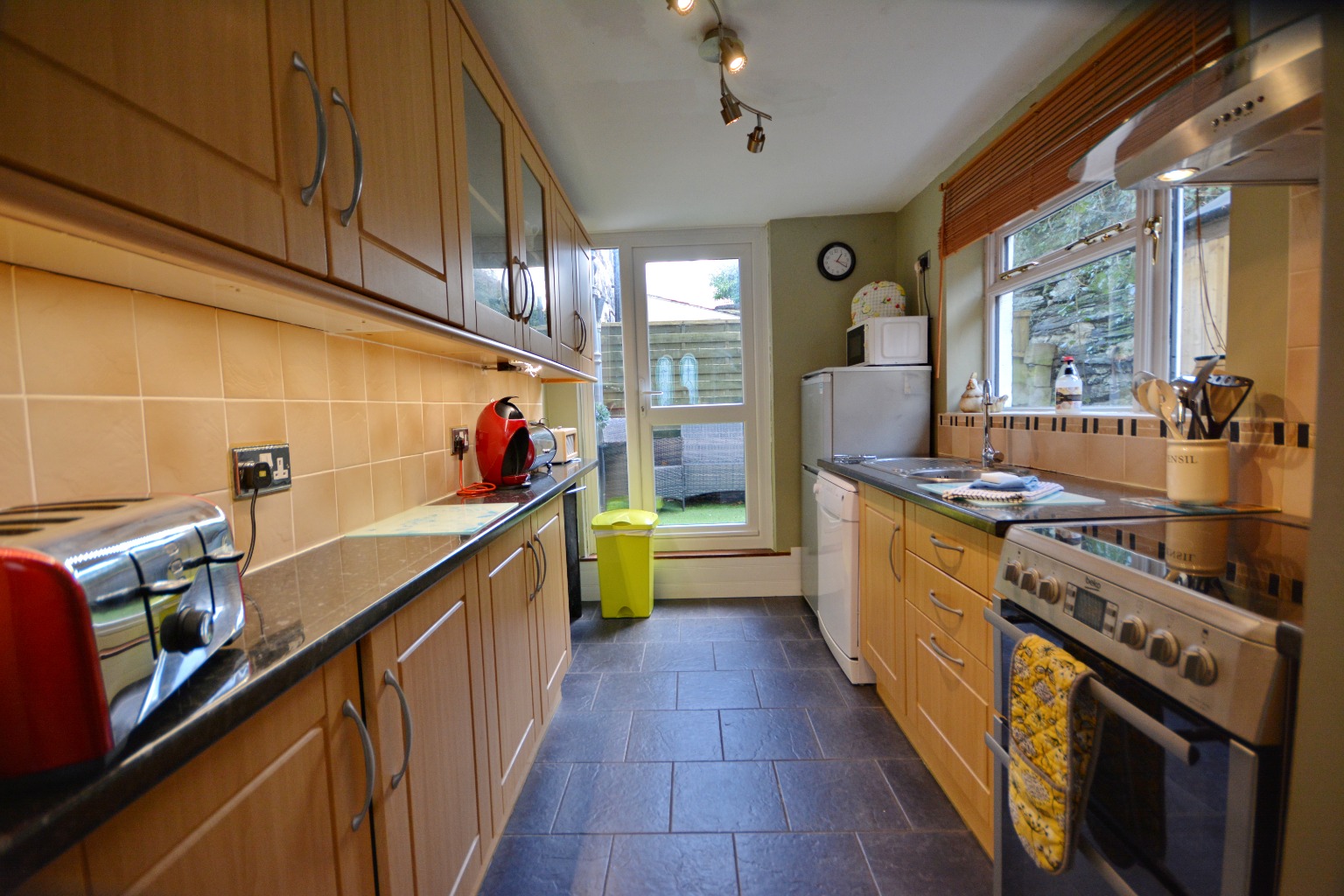 3 bed cottage for sale, Porthmadog  - Property Image 3